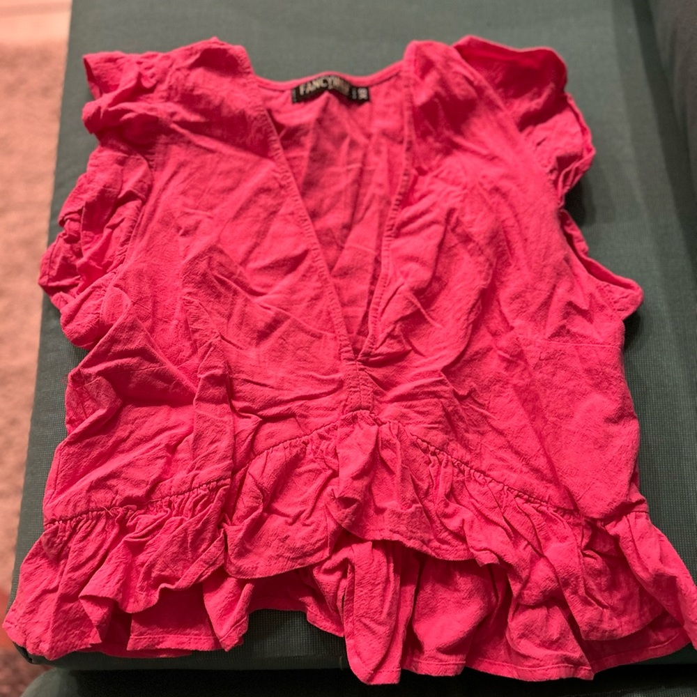 Fancyinn Pink Ruffled Peplum Sleeveless Top